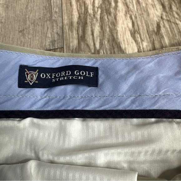 Oxford Golf Stretch Khaki Shorts, 34 Men - Picture 3 of 9
